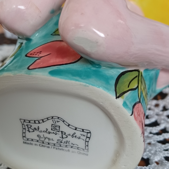 BODACIOUS BABES BY JOYCE SHELTON FIGURAL VASE W/HANGING MESSAGE PLAQUE 4x4x7.5 - Picture 11 of 15